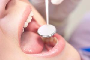 Motivational health coaching empowers diabetic patients, improves dental health